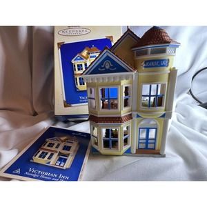 Hallmark Keepsake Ornaments Victorian Inn Nostalgic Houses and Shops 2002 #19